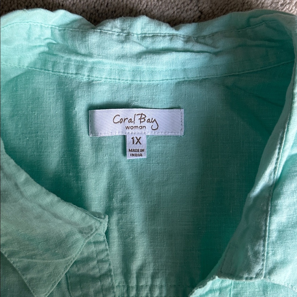 Aqua Linen Button-down - Women’s size 1X - Picture 3 of 5